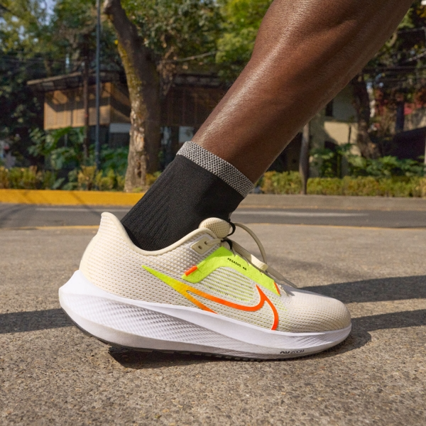 Nike Air Zoom Pegasus 40 'Coconut Milk White' DV3853-101