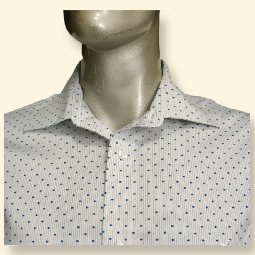 قميص ساكور براذرز رجالي أبيض بقصّة Slim Fit ونقشة نقاط زرقاء - ملابس رسمية كلاسيكية