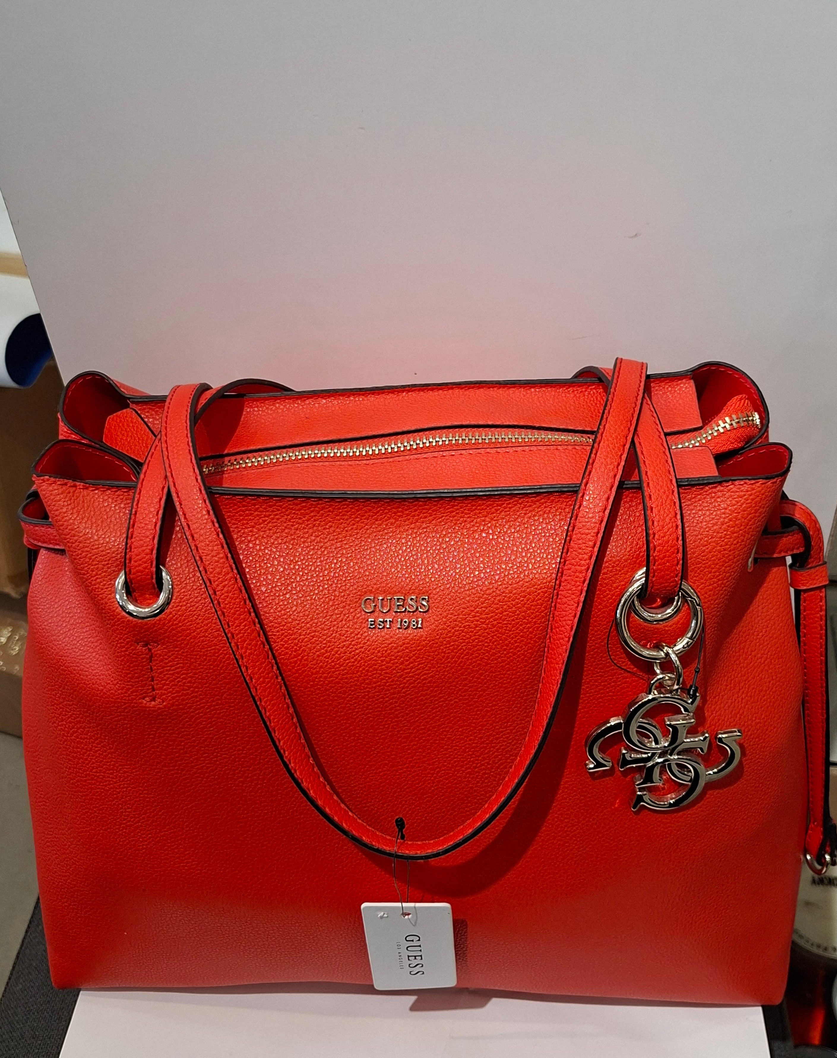 GUESS WOMENS HANDBAG RED VG685324