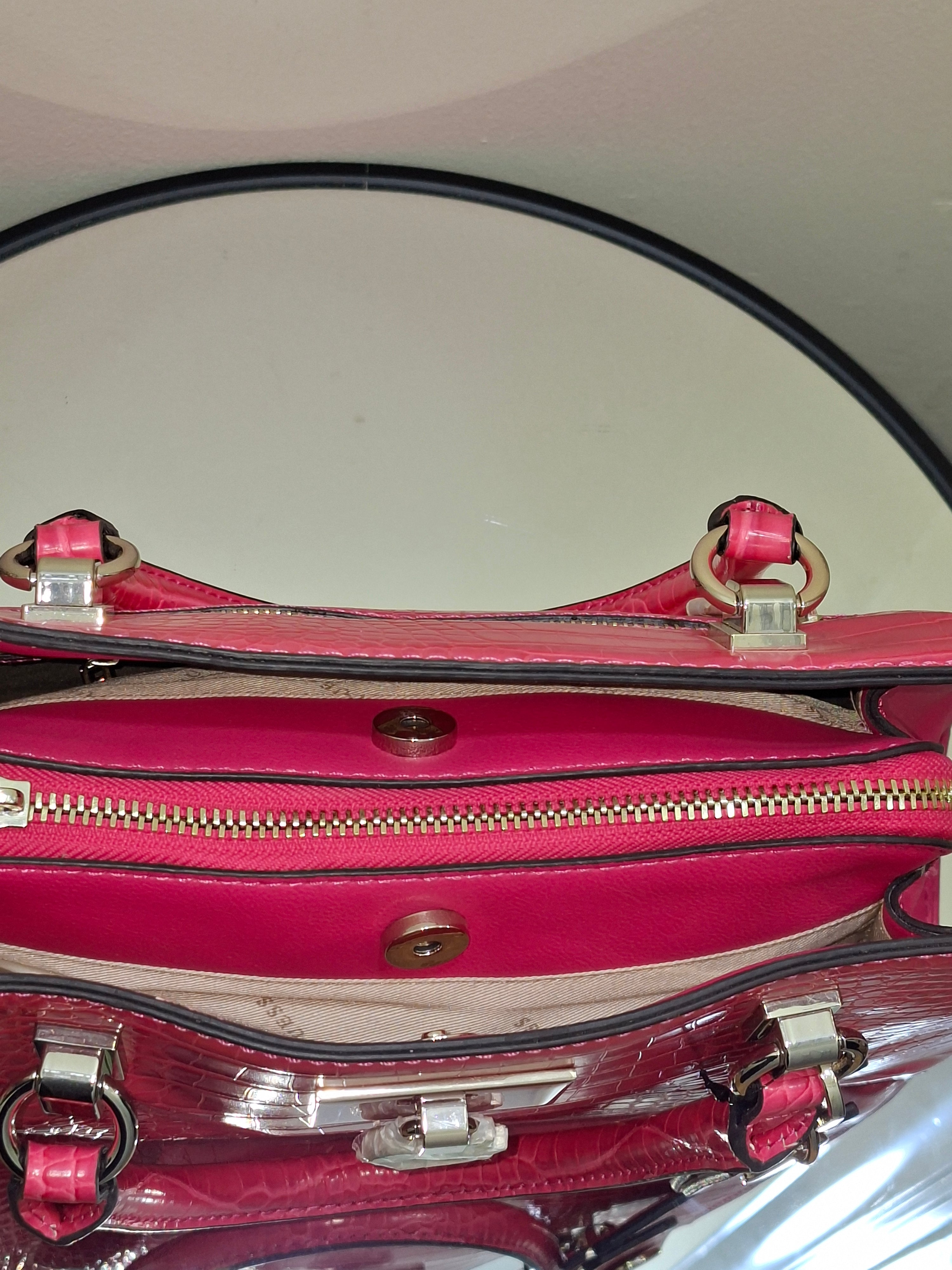 Guess Womens Stephi Girlfriend Satchel Handbag made of synthetic croc-embossed leather Hot pink
