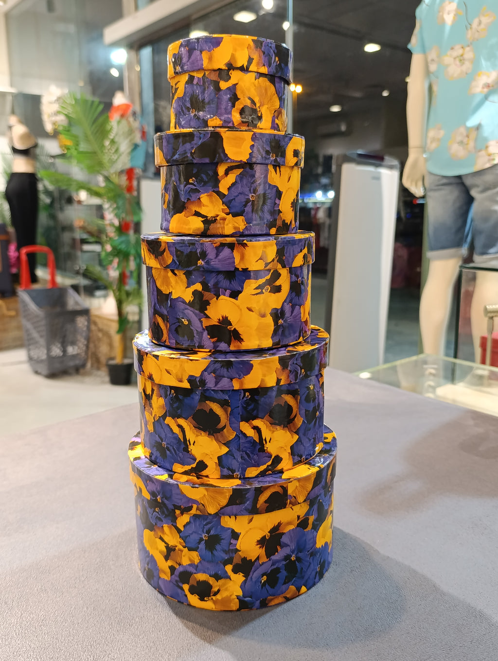 5-Piece Floral Nesting Gift Boxes – Yellow & Purple Pansy Print