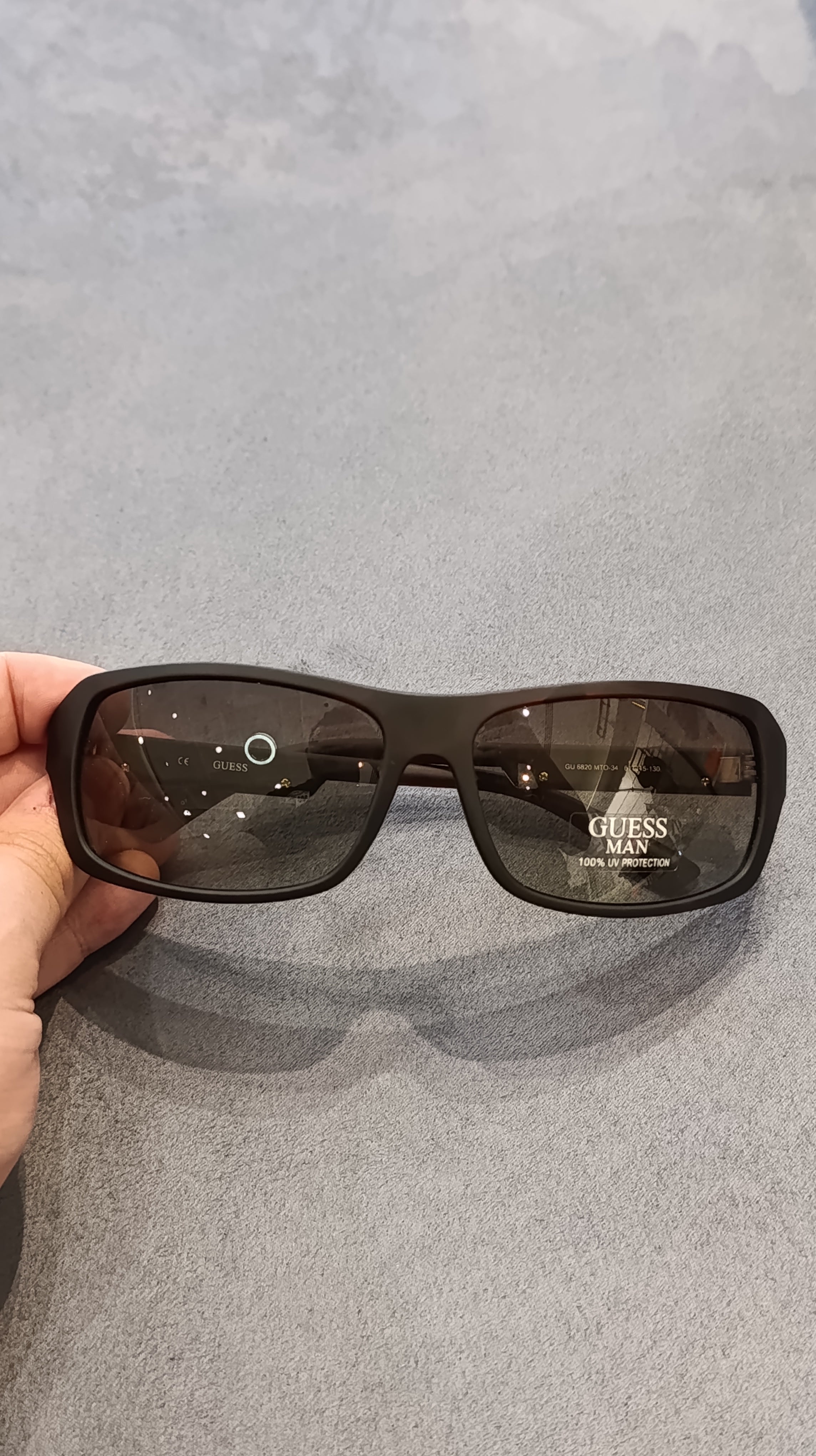 GUESS Men's Rectangular Sunglasses