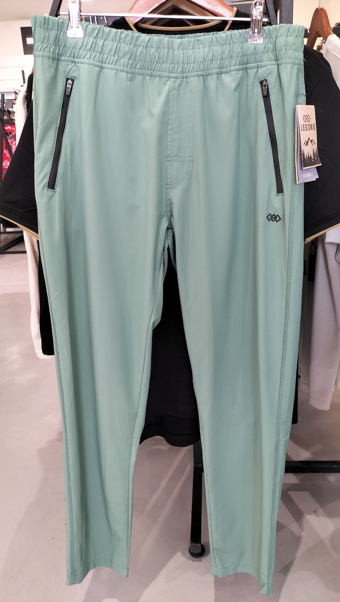 LEG3ND Men's Aquamarine Tapered Athletic Pants