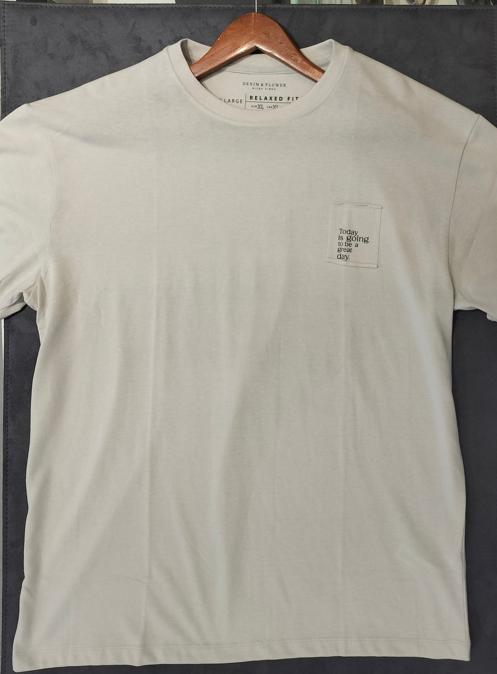 Denim & Flower Ricky Singh Off-White T-Shirt Relaxed Fit