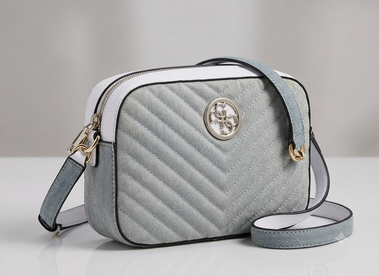 حقيبة نسائية Guess Denim Blakely DG766314