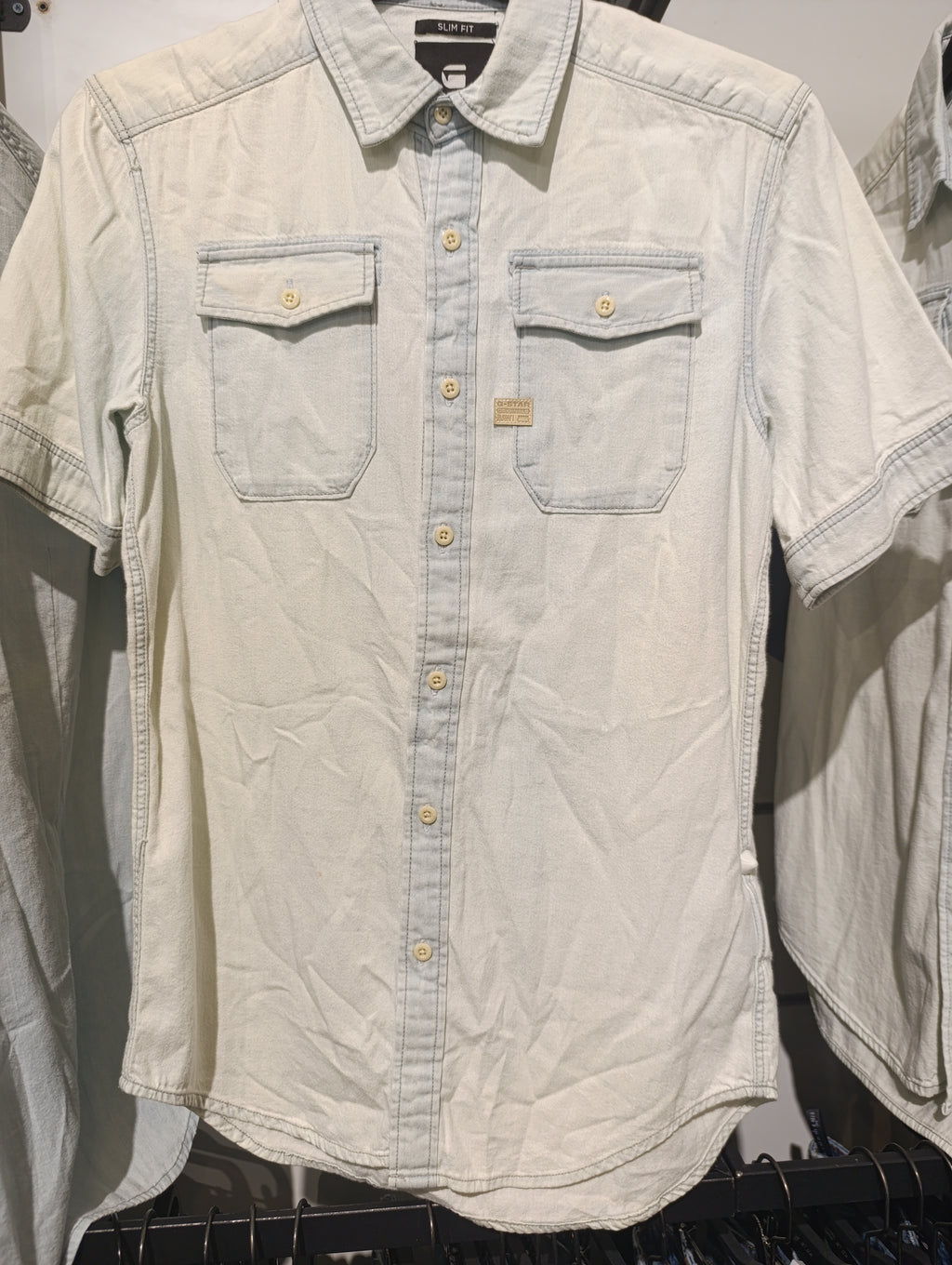 Short-sleeve denim shirt