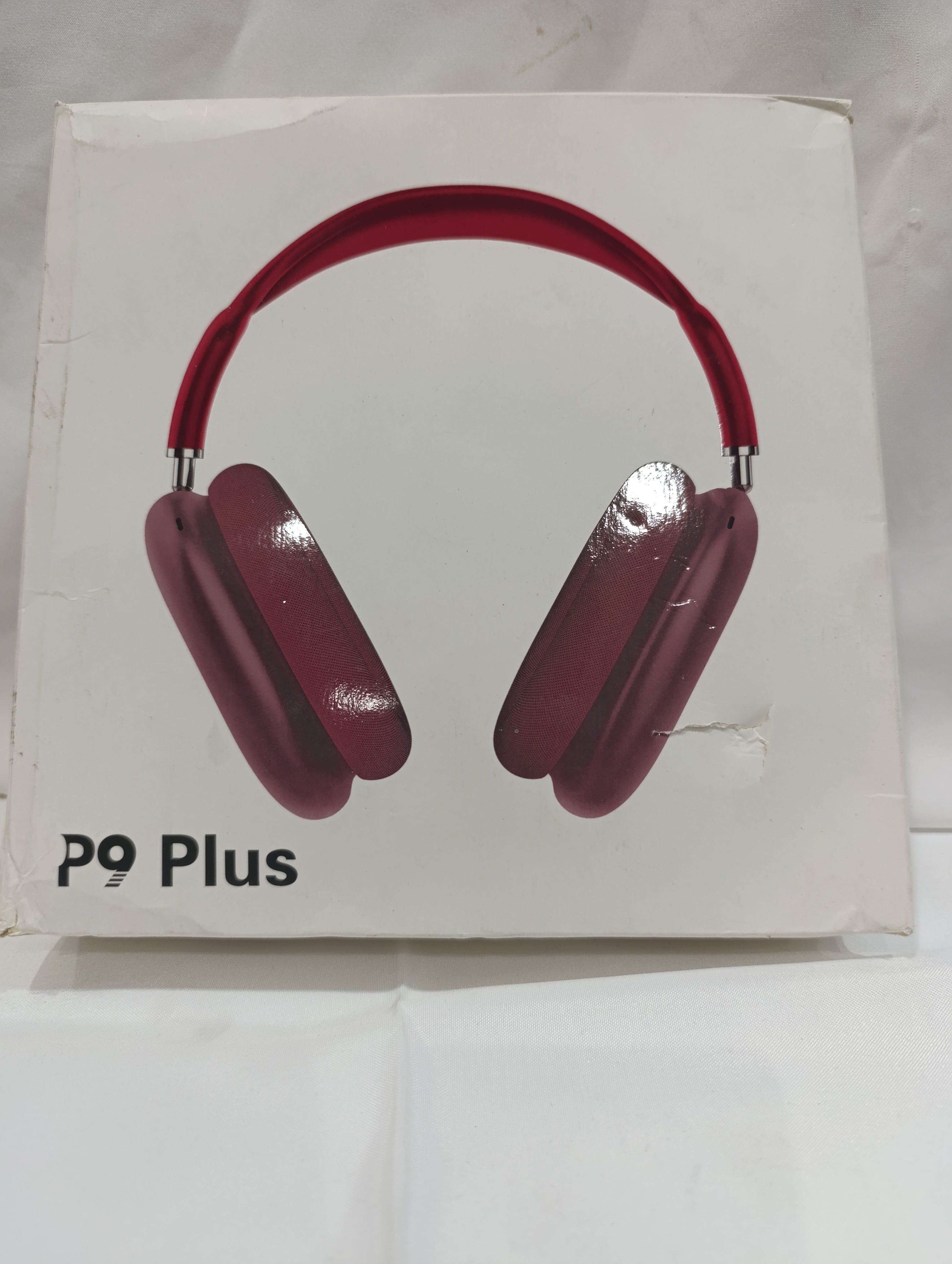 Over the head red P9 wireless ear headphone