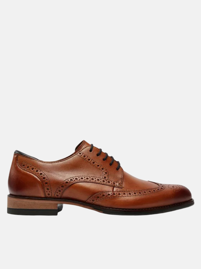 CLARKS SHOSE Men's (light Brown) Leather Wingtip Oxford Dress Shoes – Classic Brogue Style by Clarks