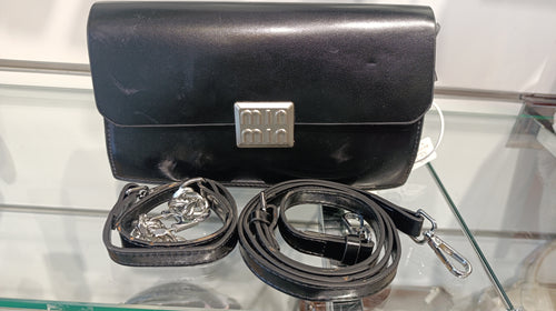 Woman's handbags