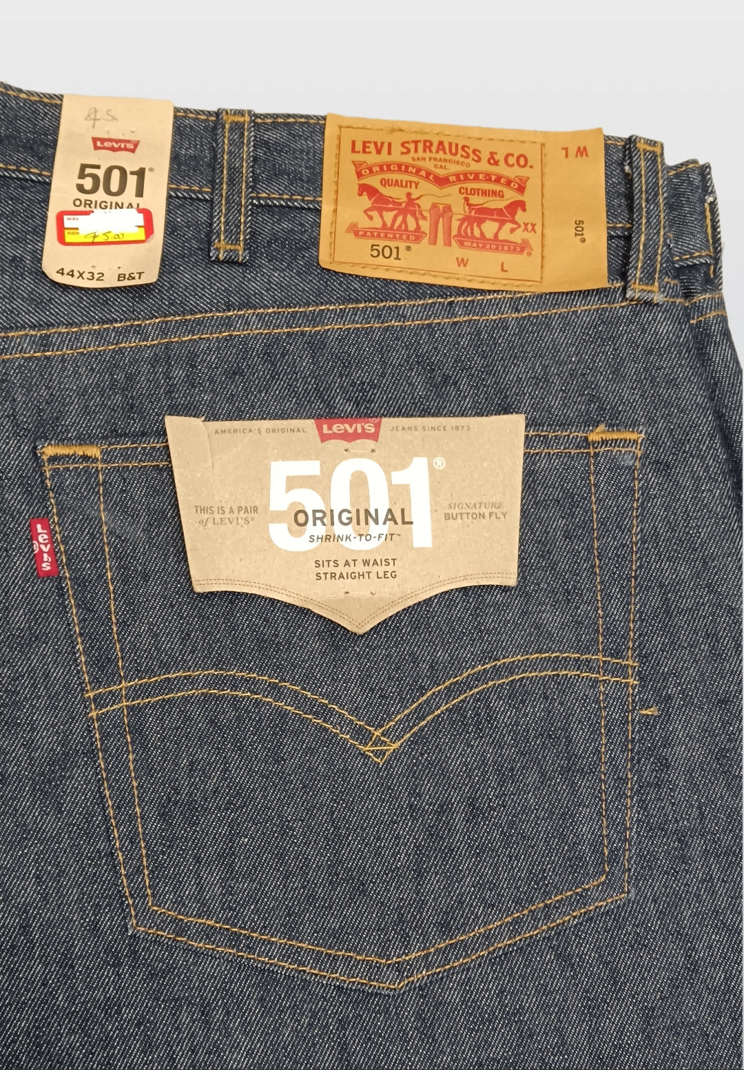 LEVI STRAUSS & CO. 501 BLUE JEANS STRAIGHT LEG  M4