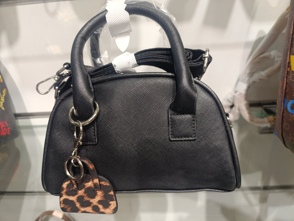 Woman's handbags