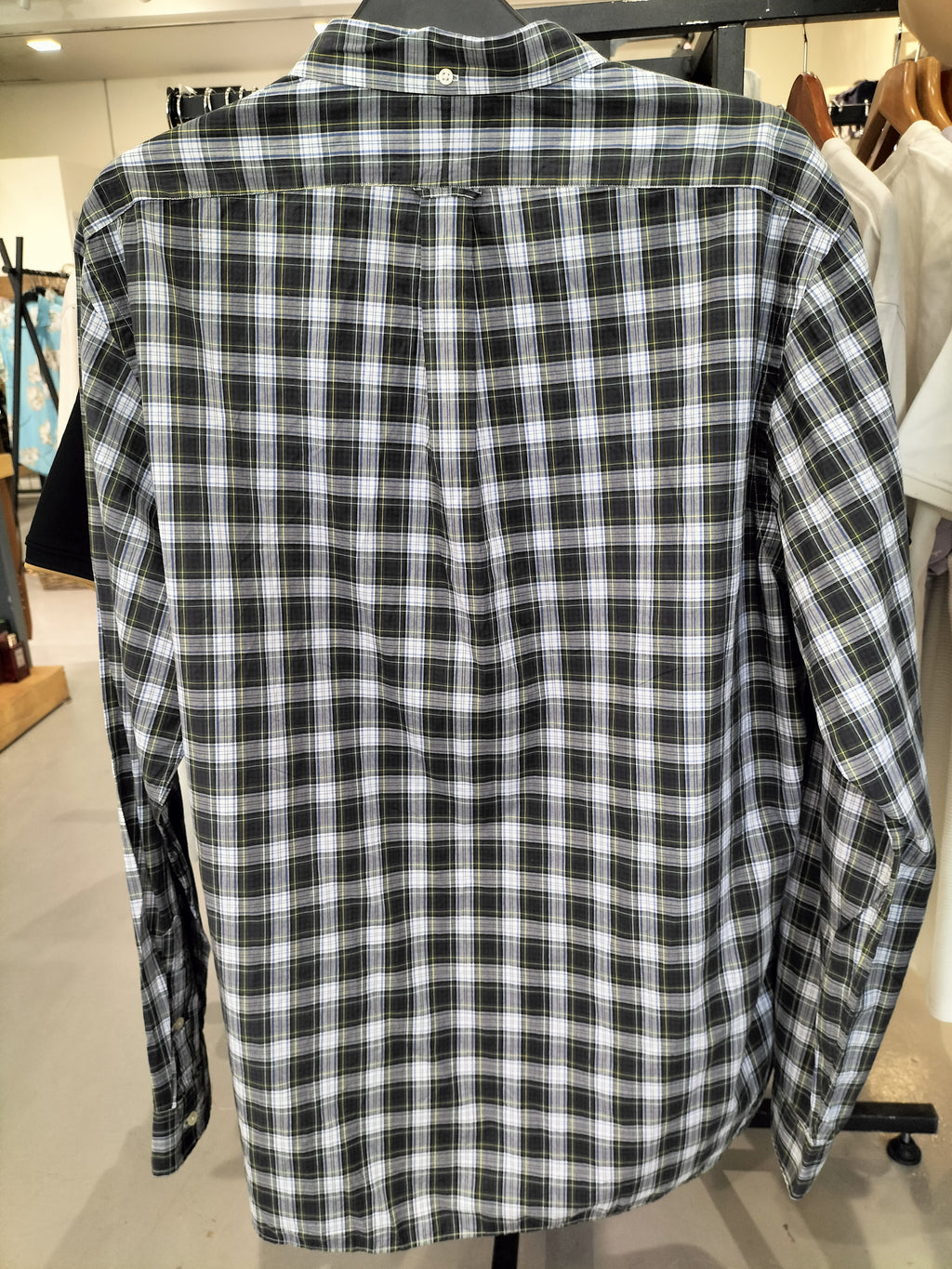 Ralph Lauren Long-Sleeved Polo Shirt with Checkered Pattern and Chest Logo