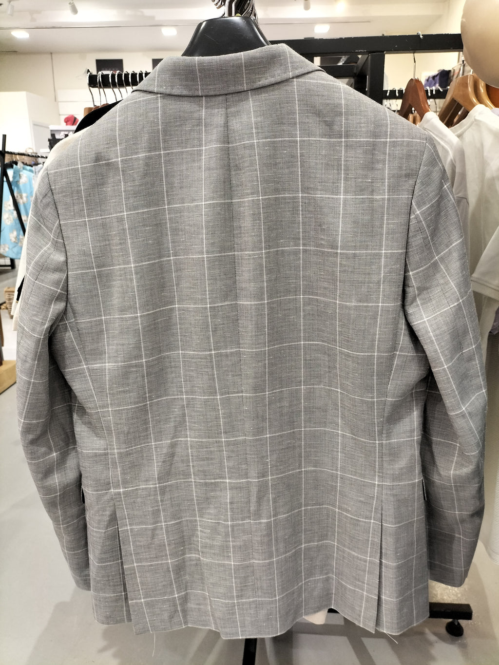 Tommy Hilfiger Gray Blazer with Grid Line Pattern