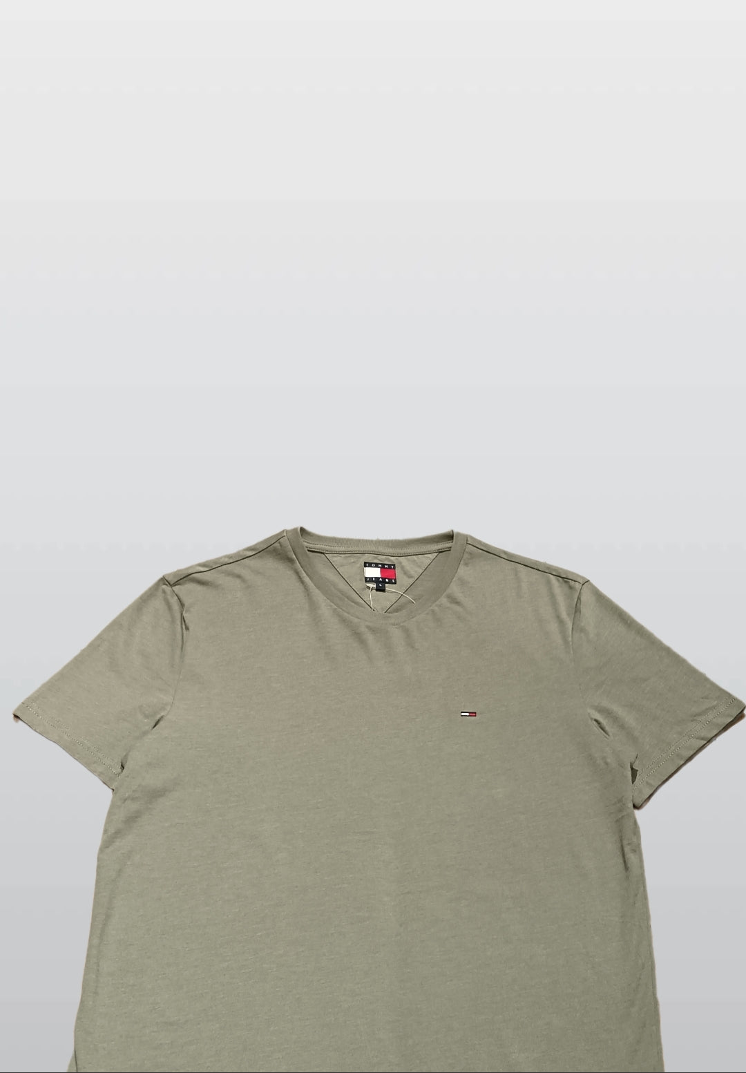 Tommy Jeans Men’s Olive Cotton T-Shirt