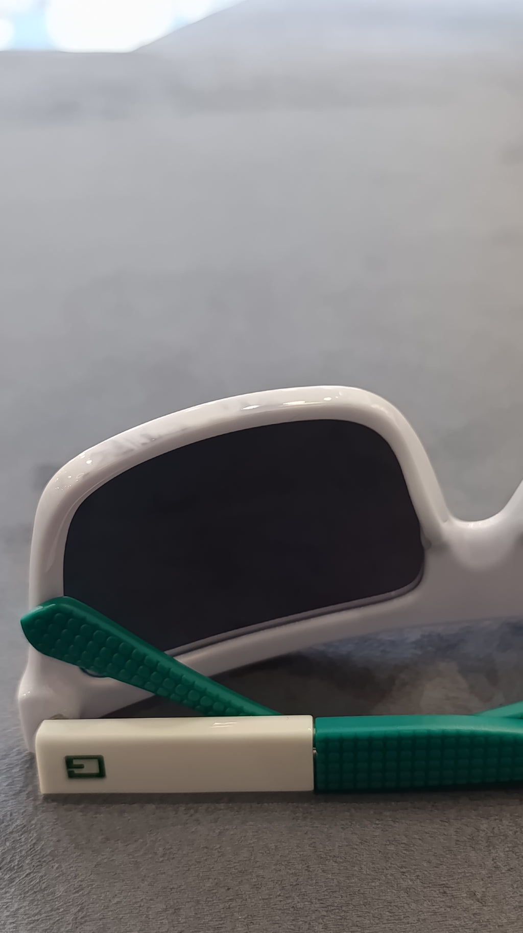 GUESS White & Teal Sport Sunglasses with Green Lenses