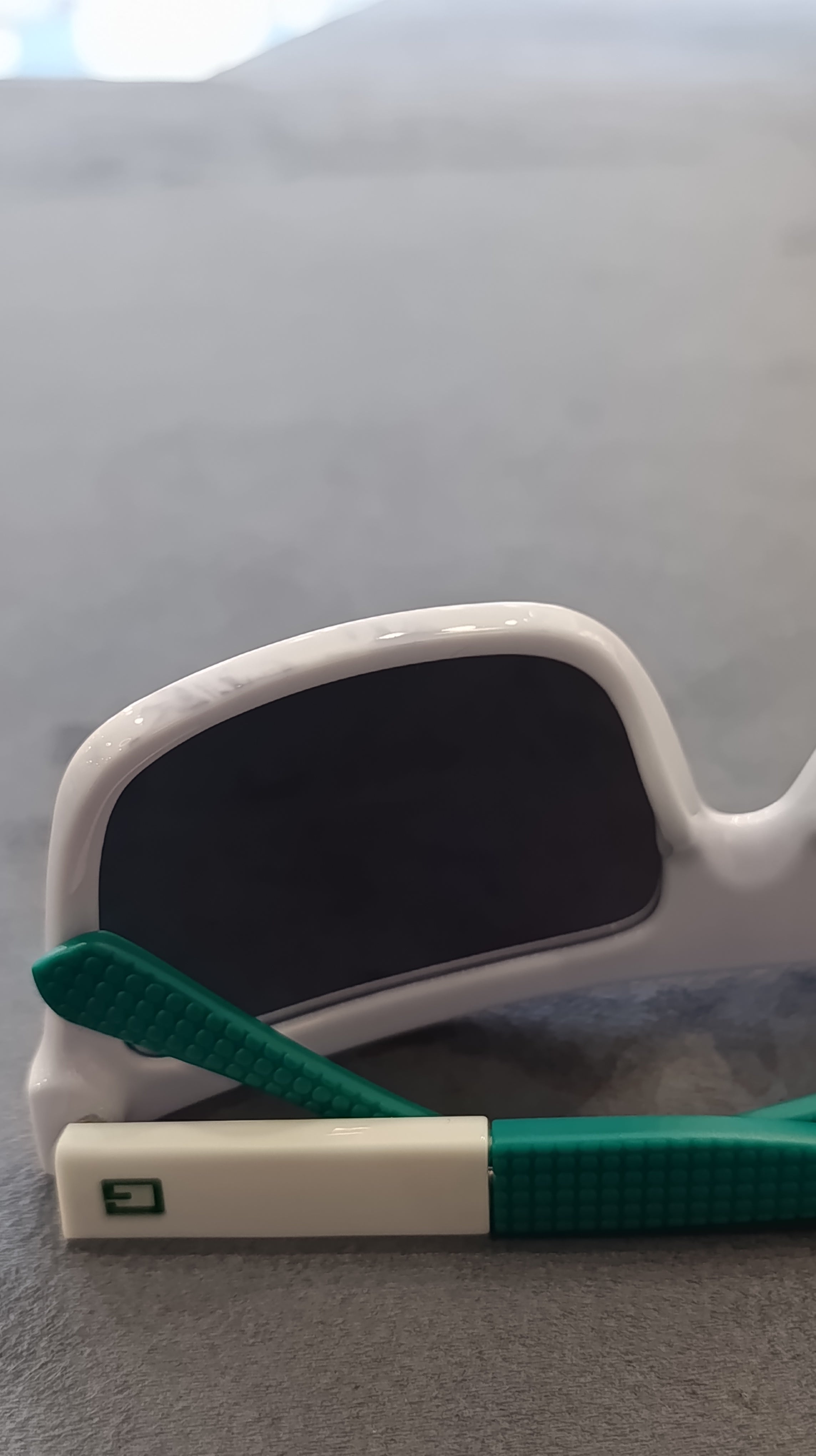 GUESS White & Teal Sport Sunglasses with Green Lenses