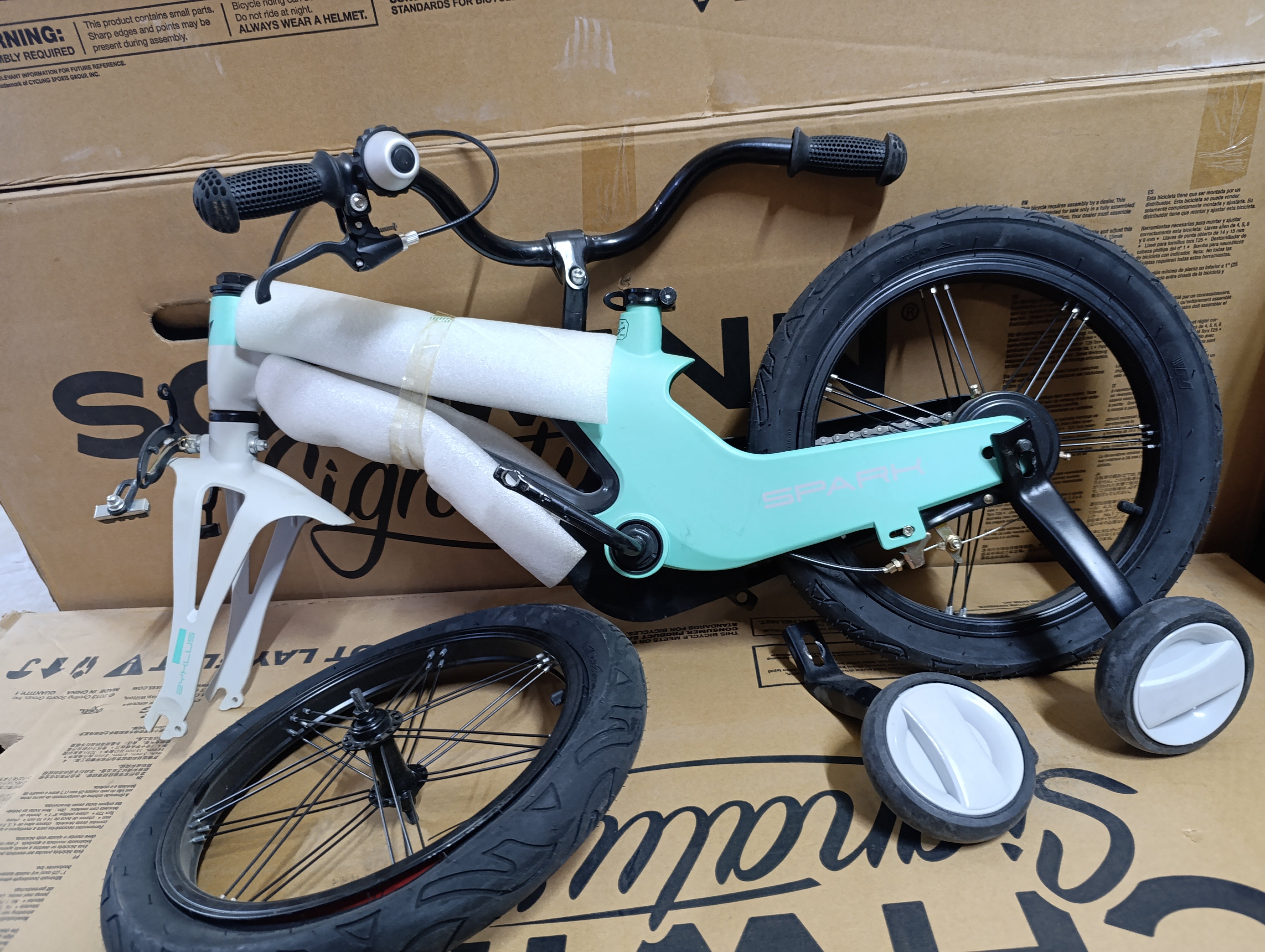 Zyklus 16" Spark Magnesium Kids Bike, Alloy Frame-- open box, Lightweight And Durable Bicycle, Adjustable Seat, Disc Brakes, For children Aged 4-8 Years, High Quality, Teal | ZYK-SPRK-TEL