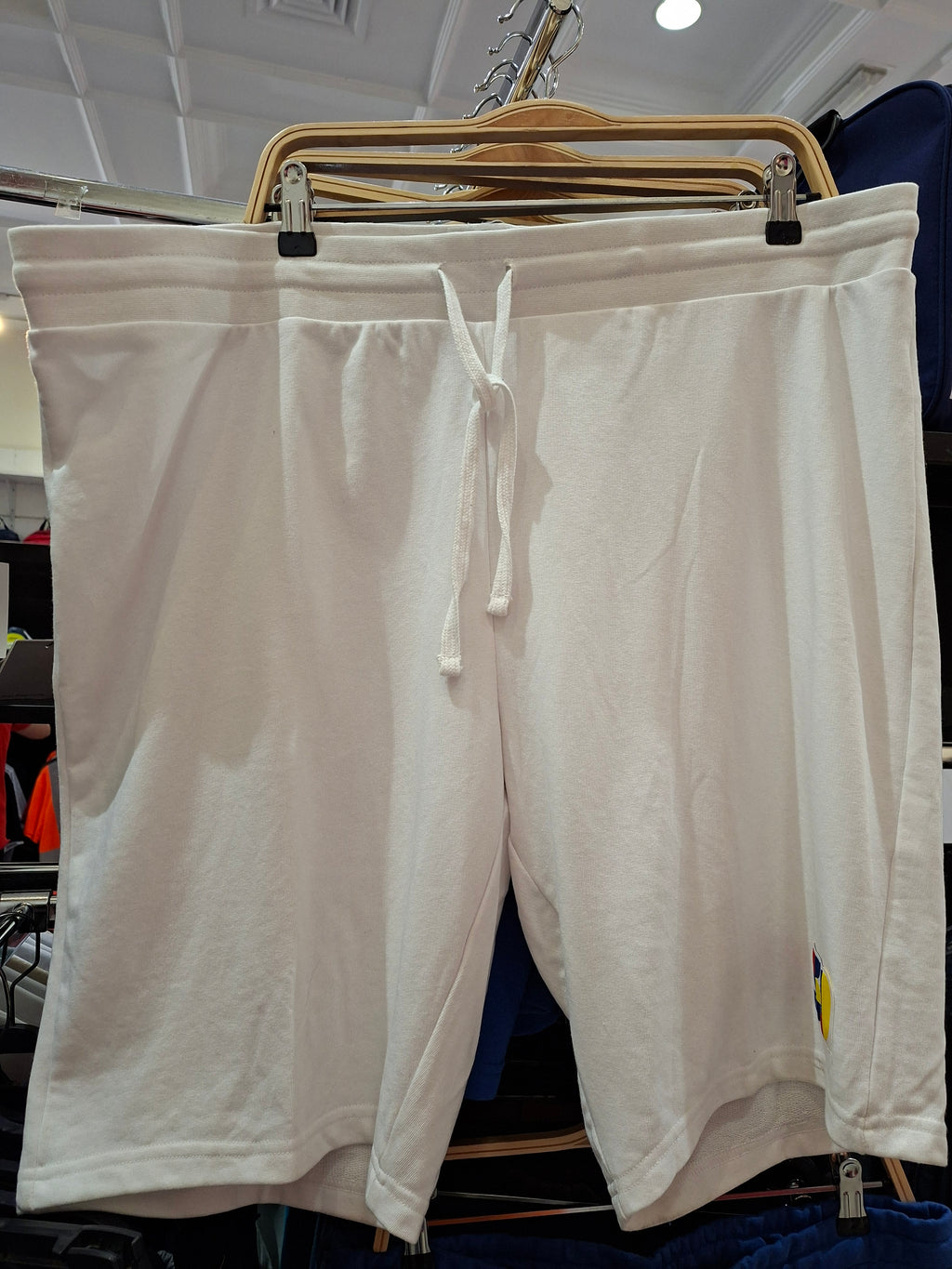 LIVERGY MEN'S SHORT -white