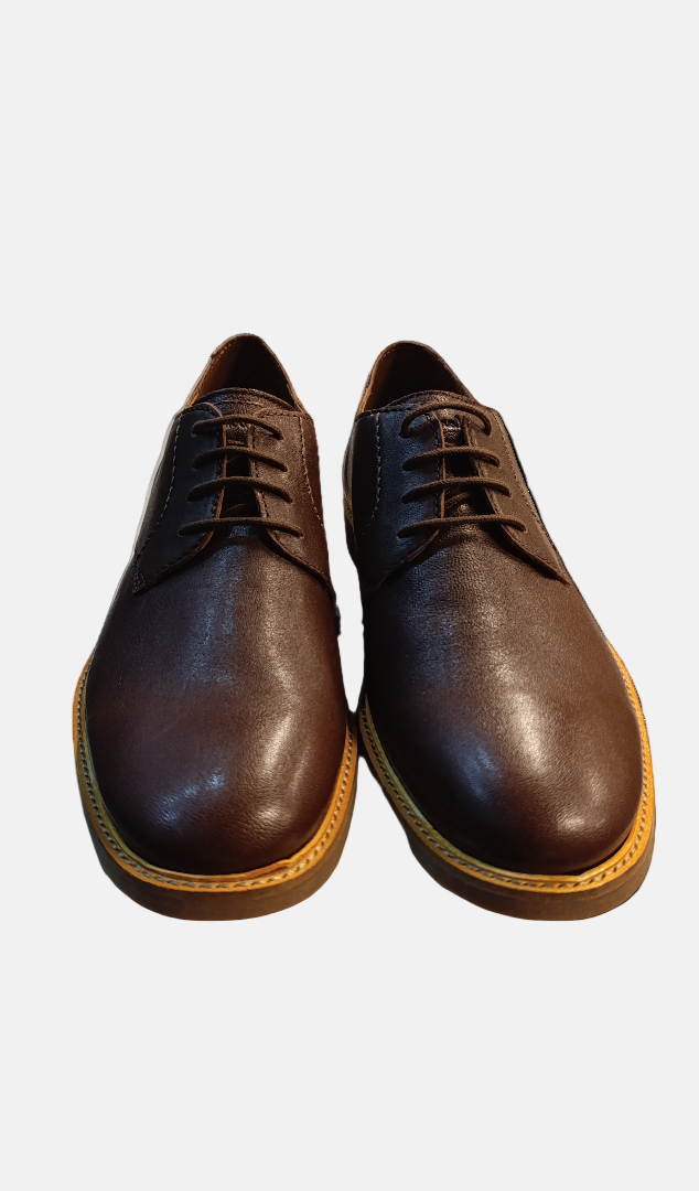 Clarks Atticus Limit Men's Leather Chukka Boots – Classic Lace-Up Ankle Boots for Casual & Dress Wear