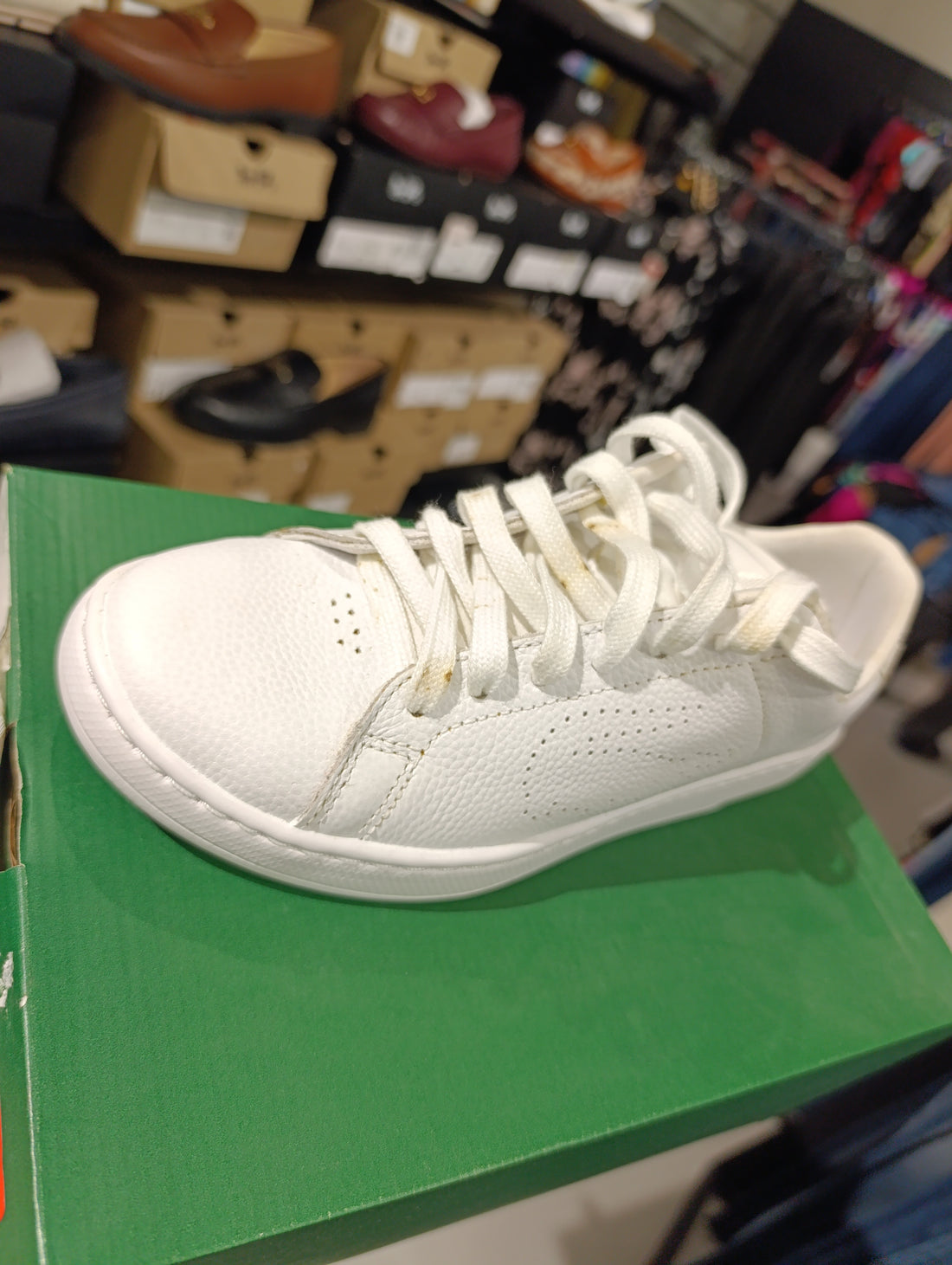 Lacoste Women's Carnaby Evo Tumbled Leather White Sneakers