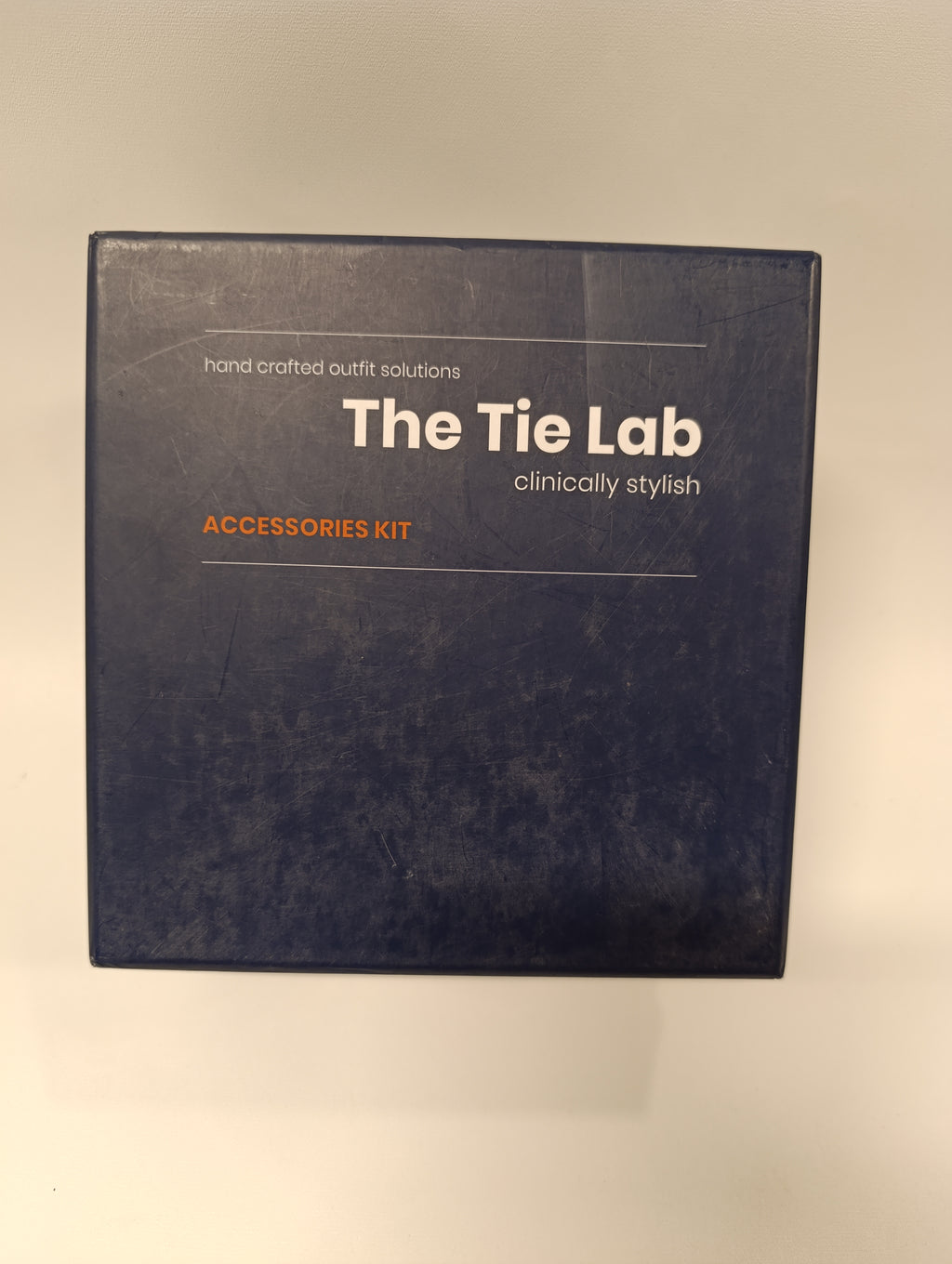 The Tie Lab مجموعة إكسسوارات طبية وحلول أزياء يدوية الصنع