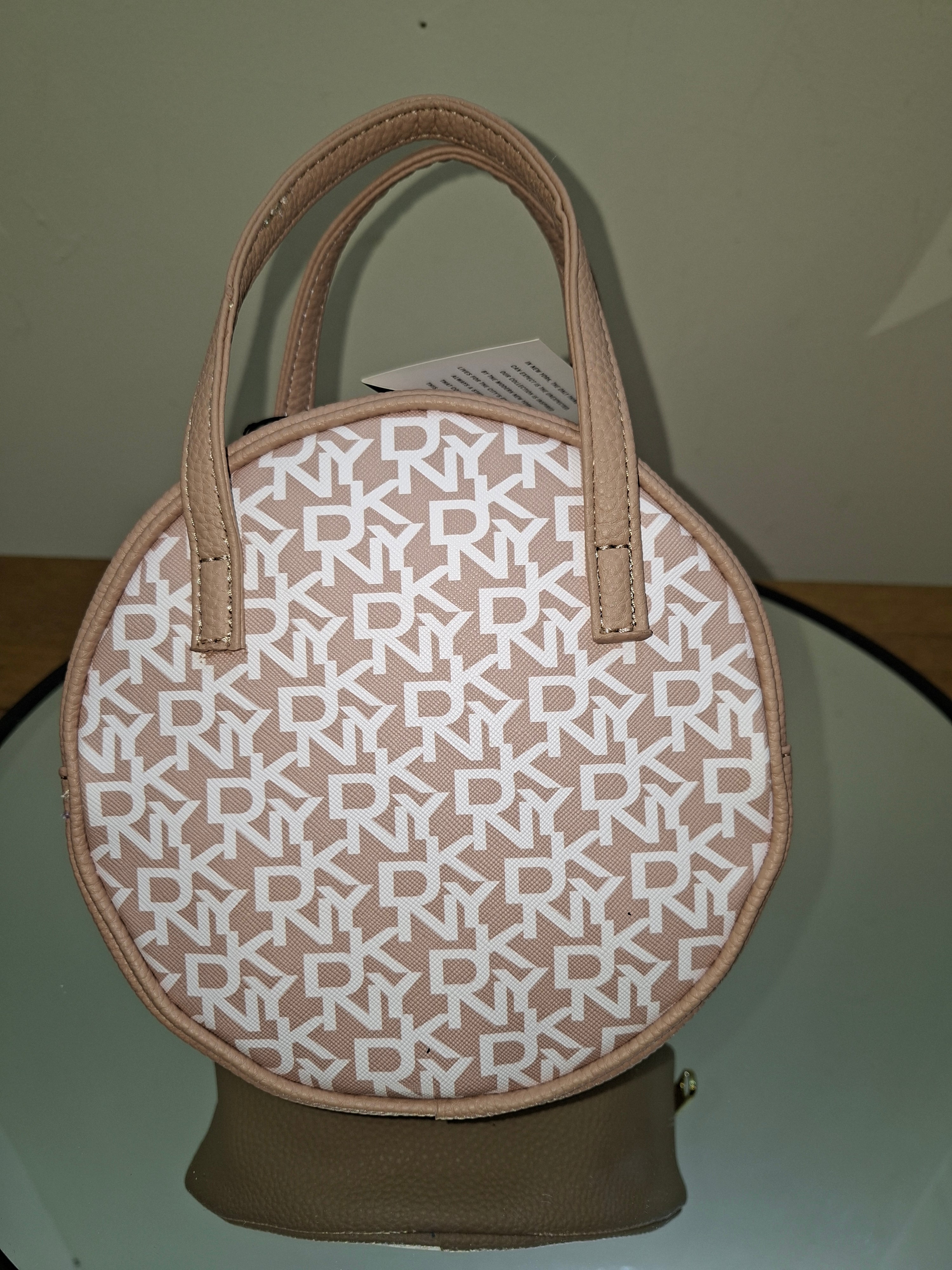 DKNY Signature Stripe Original Circle cosmetic bag LT Toffee optic white stone