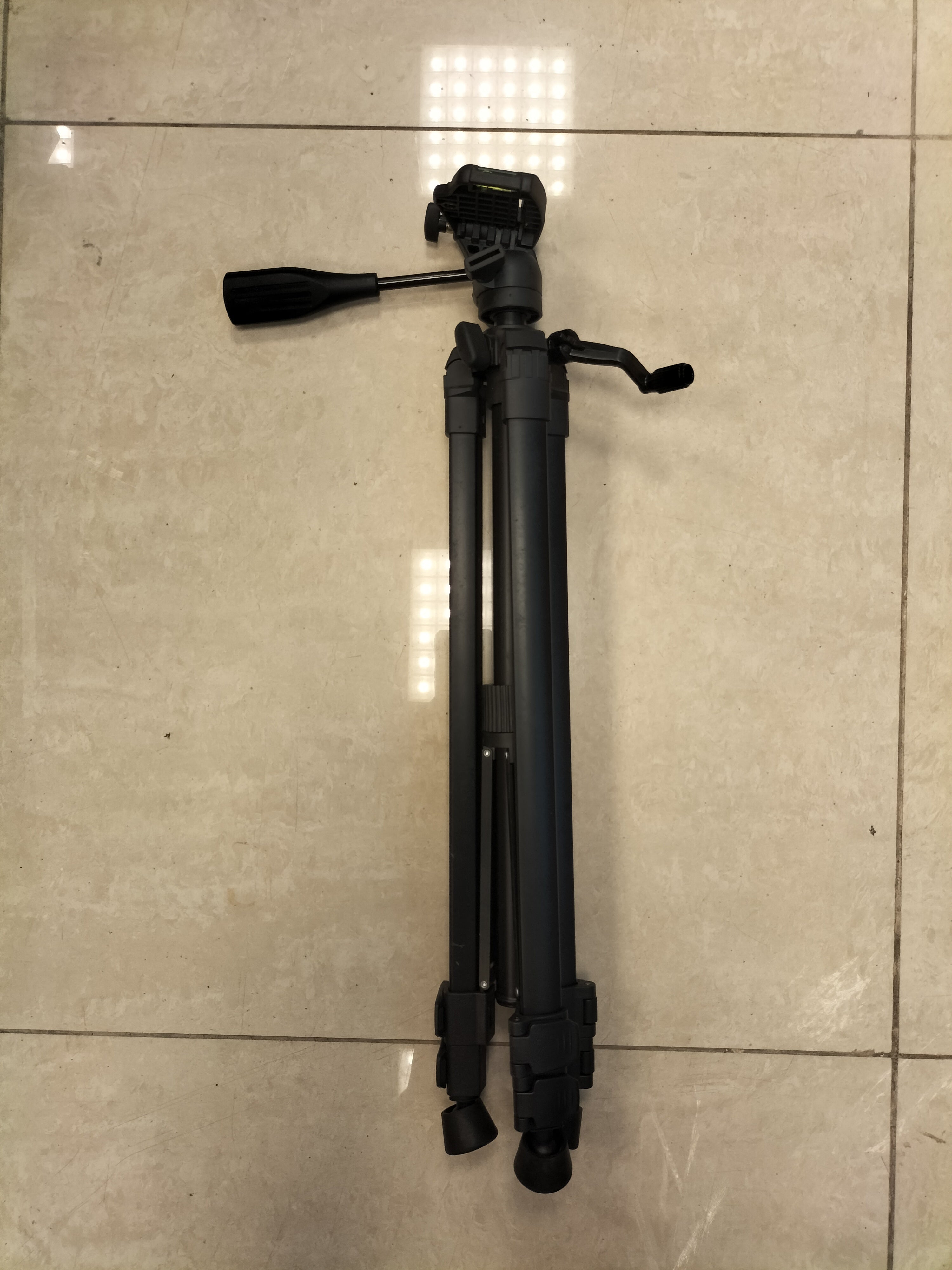 Bosch Professional Building Tripod BT150 (Open Box)