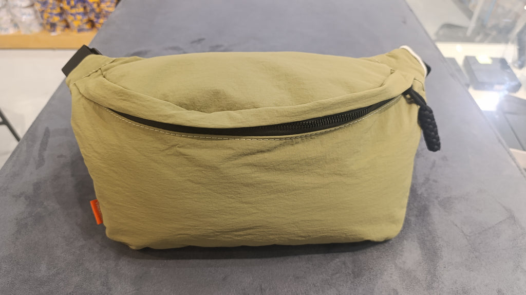 Woman's handbags