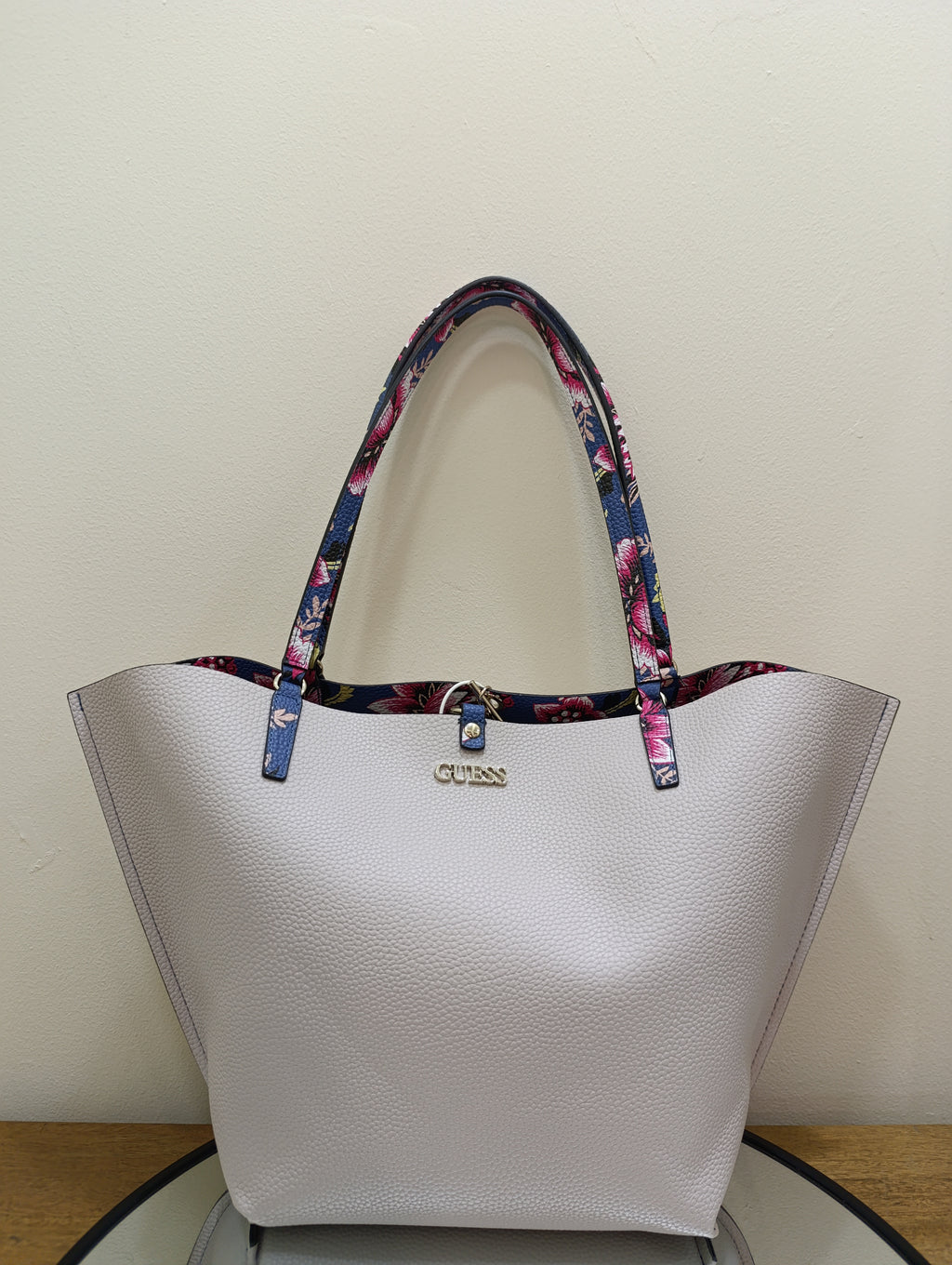 Guess Women's Hand bag - Floral Stone FL745523
