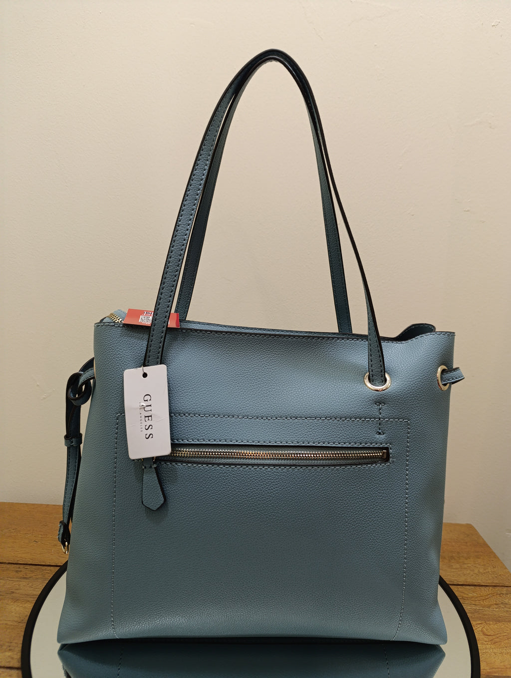 حقيبة يد نسائية من Guess - سكاي VG685324