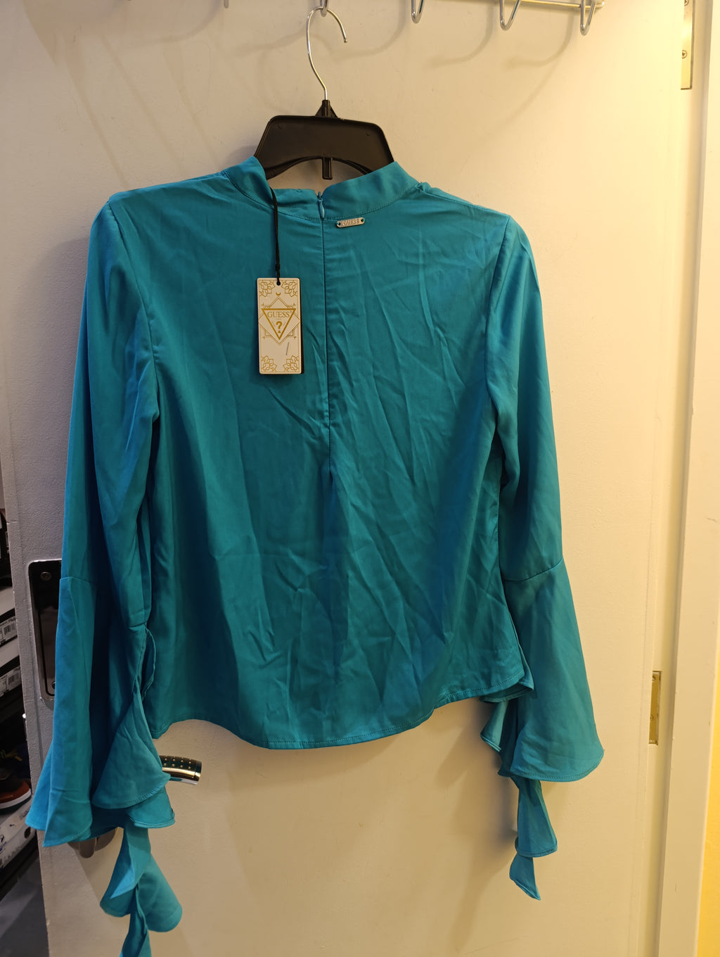 GUESS WOMEN BLUE TOP