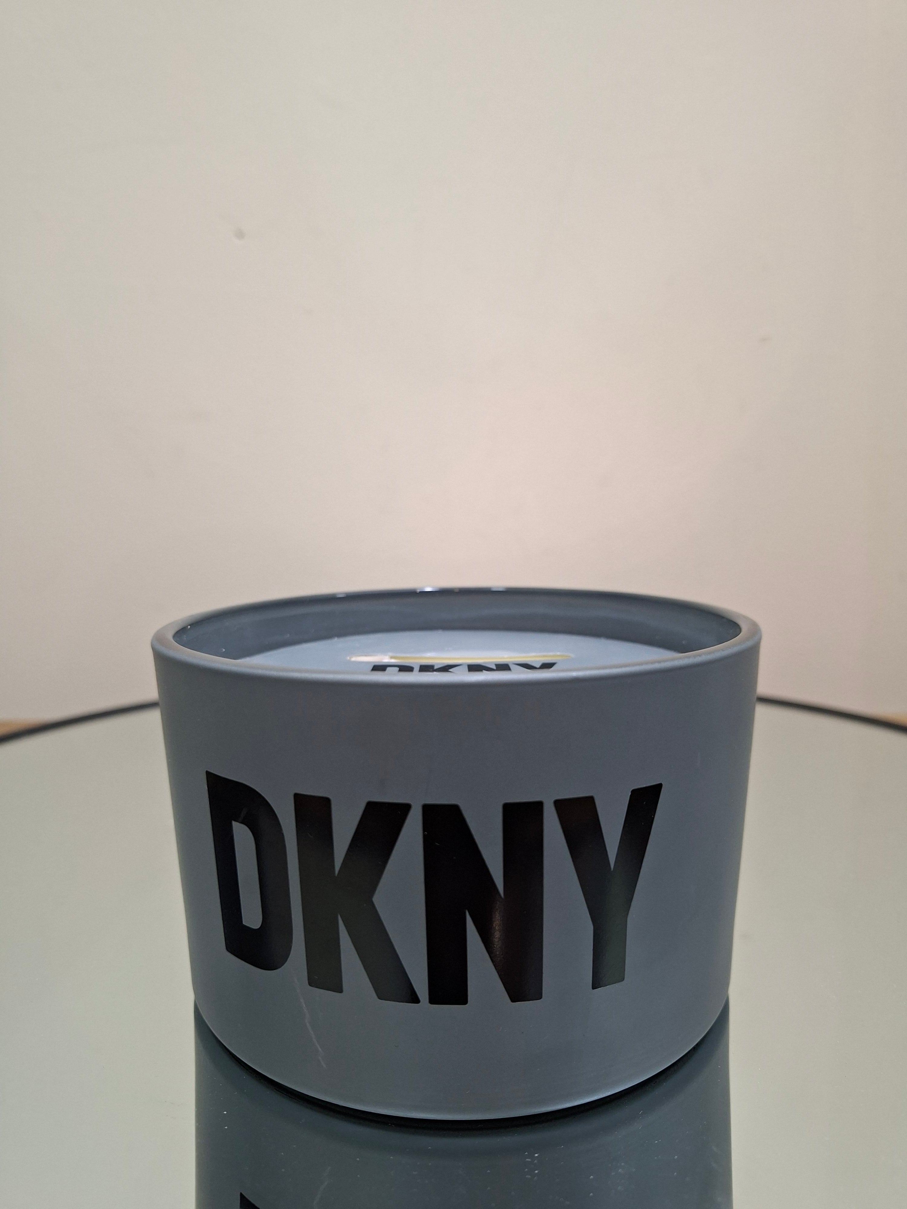 DKNY Frost Candle Grey 224DCD7A