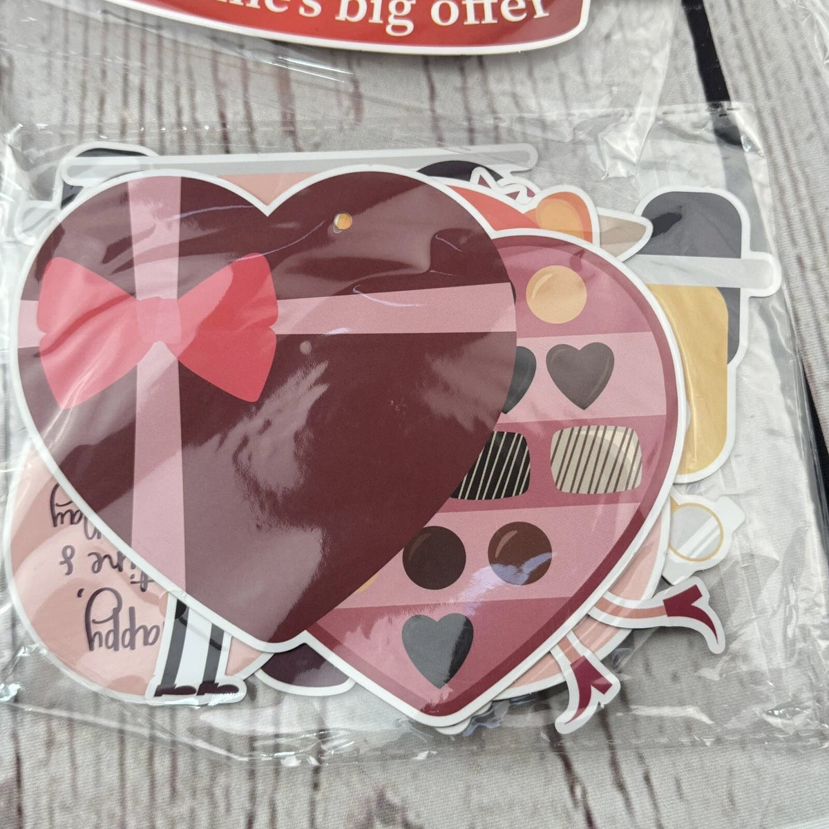 Valentine's Day Party Decoration Kit Banner Hearts Set - 4pcs Pack