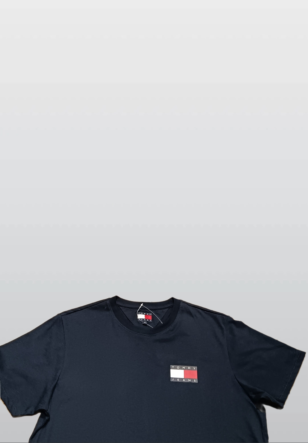 Tommy Jeans Men’s Navy Cotton T-Shirt – Classic Logo Tee M3