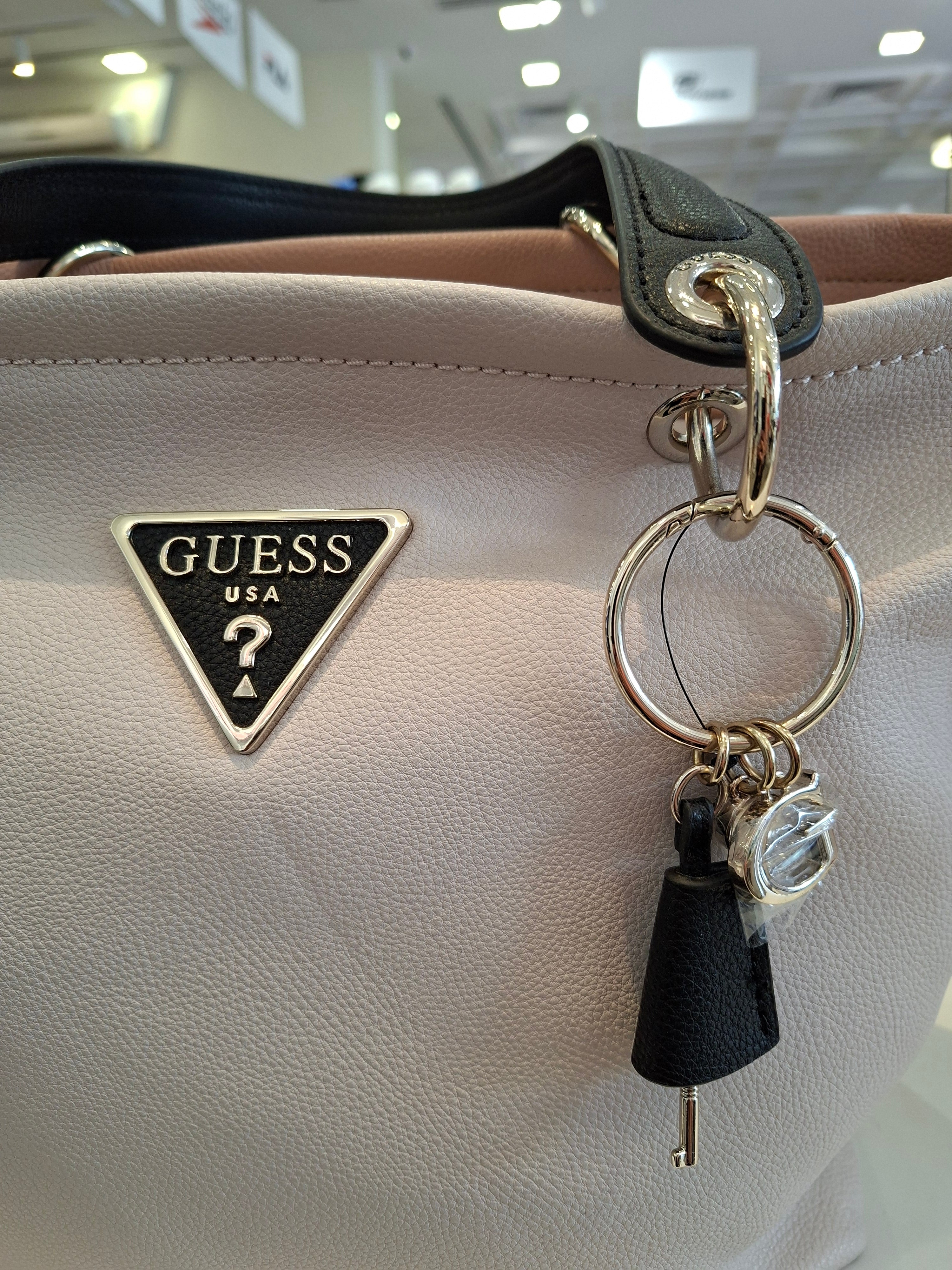 GUESS WOMENS HANDBAG WHITE AND ROSE - STONE MULTI VG758423