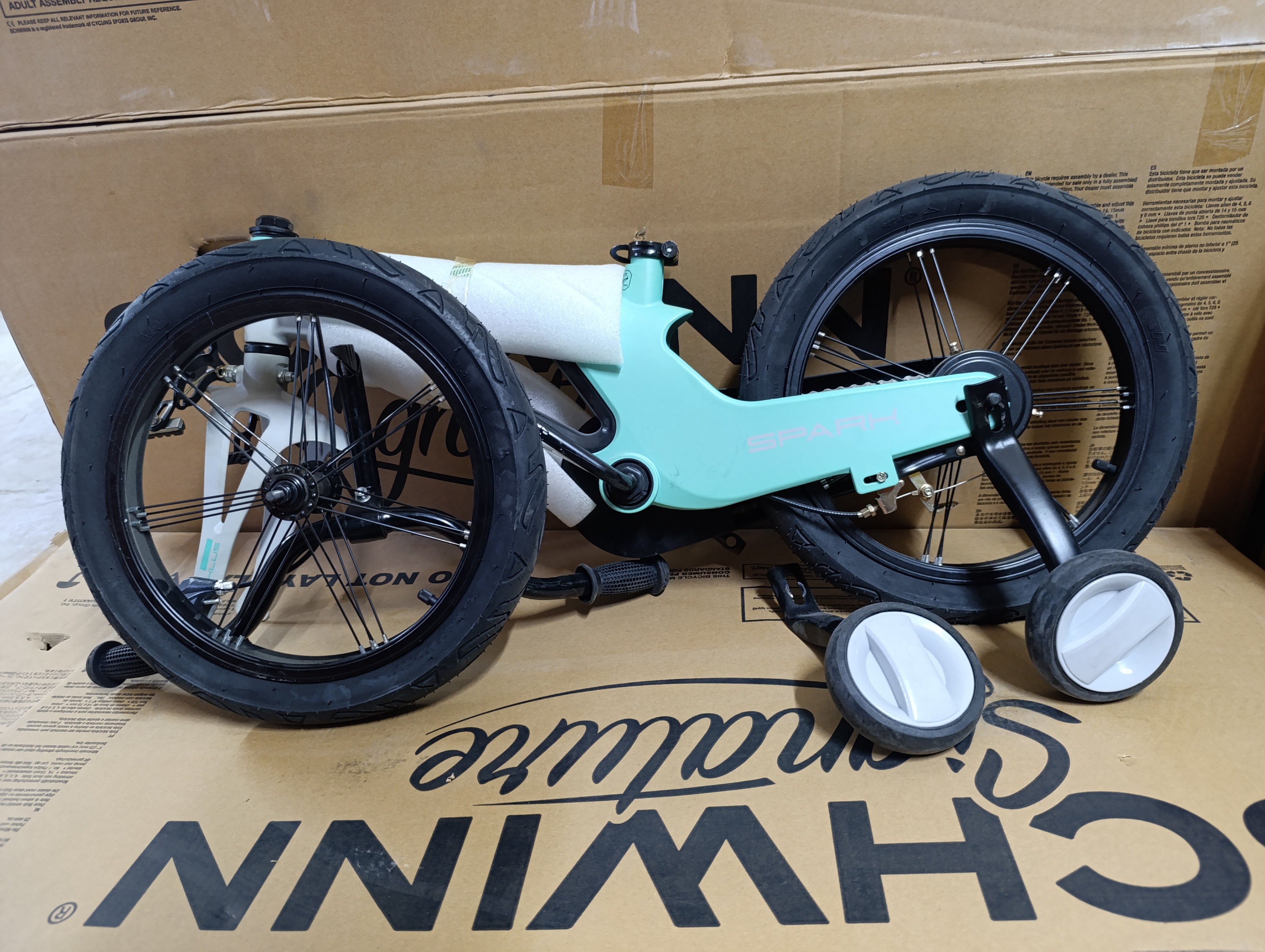 Zyklus 16" Spark Magnesium Kids Bike, Alloy Frame-- open box, Lightweight And Durable Bicycle, Adjustable Seat, Disc Brakes, For children Aged 4-8 Years, High Quality, Teal | ZYK-SPRK-TEL