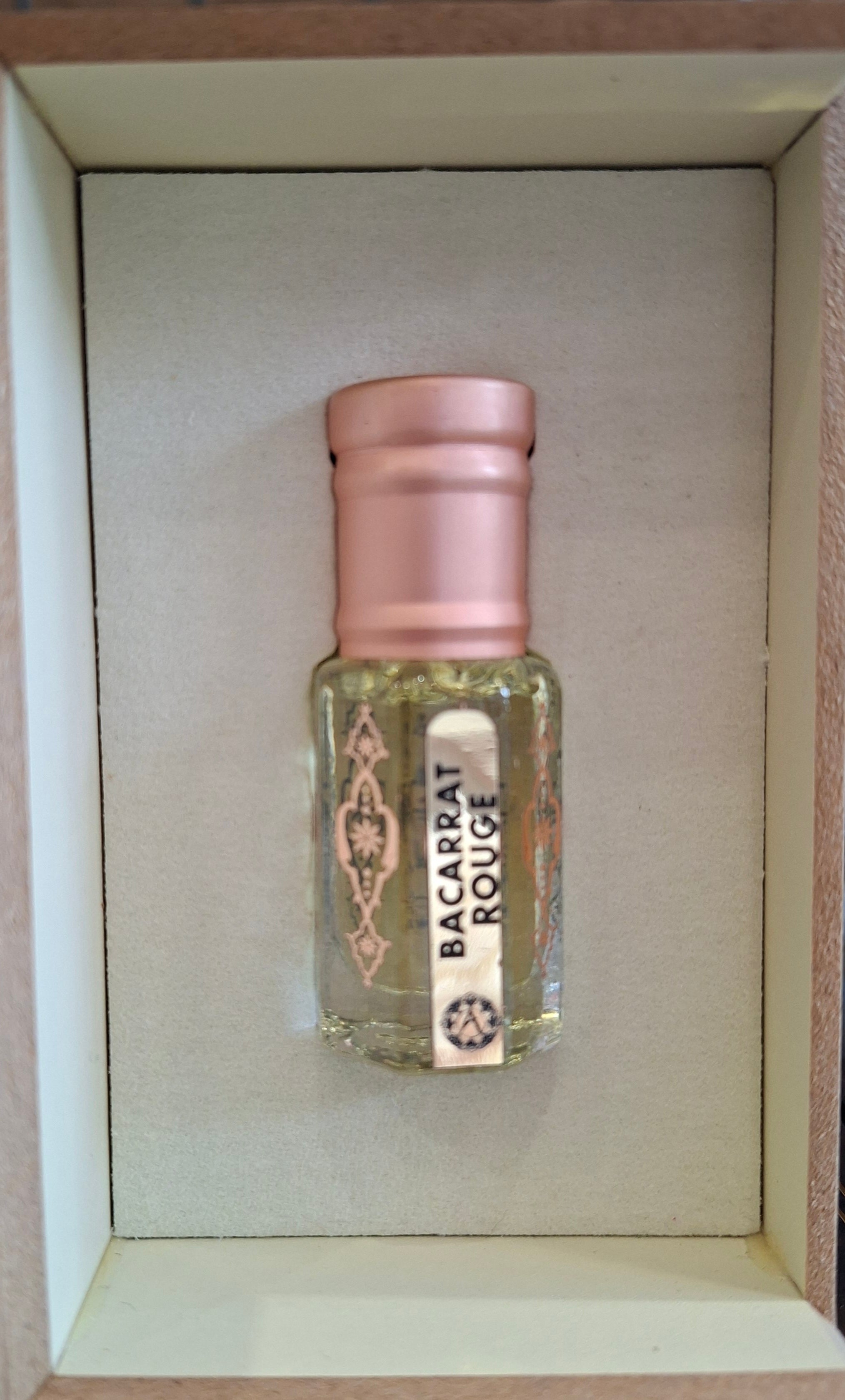 Aroma Gallery - Oil Bacarrat Rouge