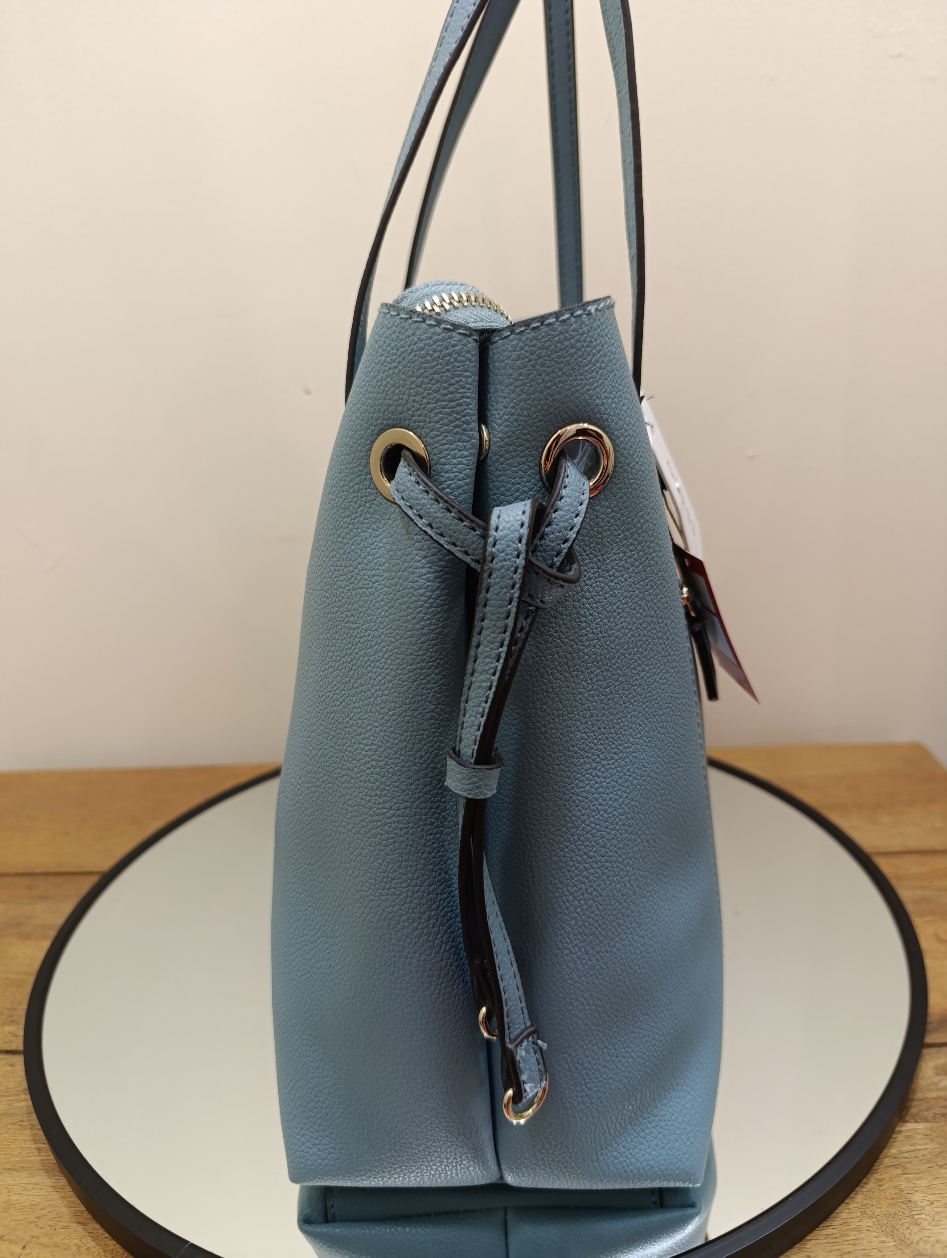 Guess Women's Hand bag - Sky VG685324