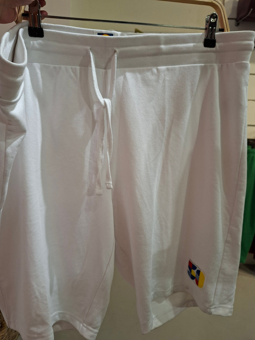 LIVERGY MEN'S SHORT -white