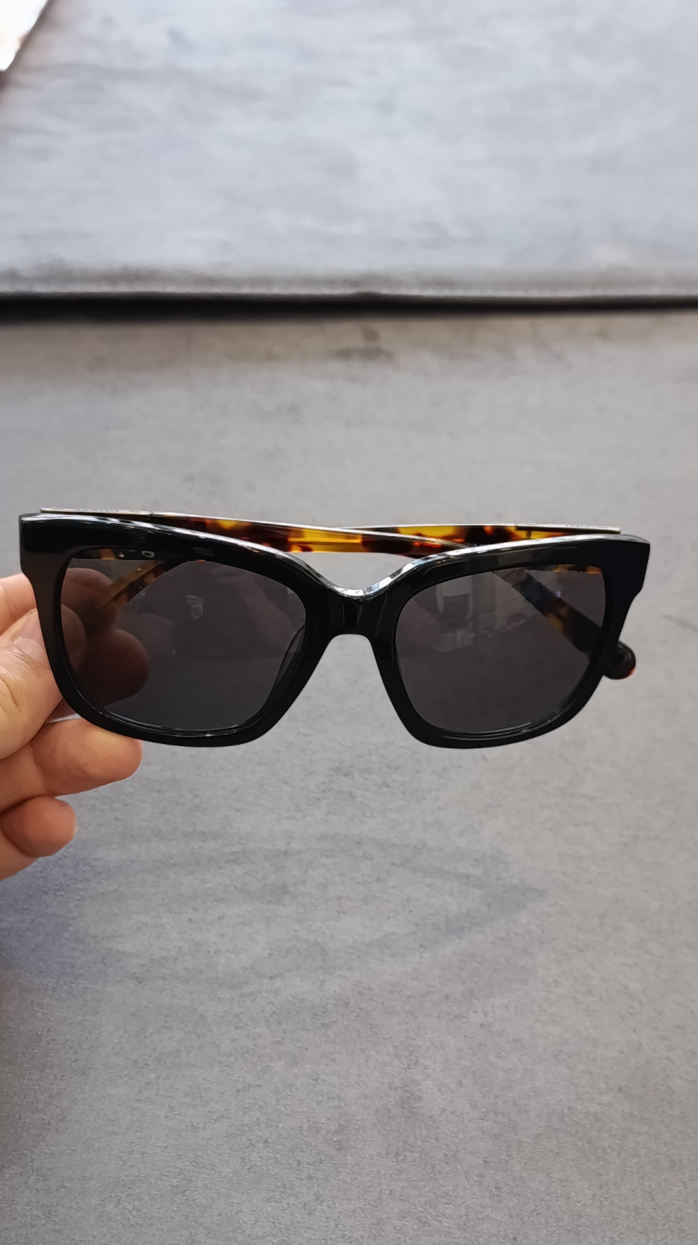 Guess Black Tortoise Sunglasses