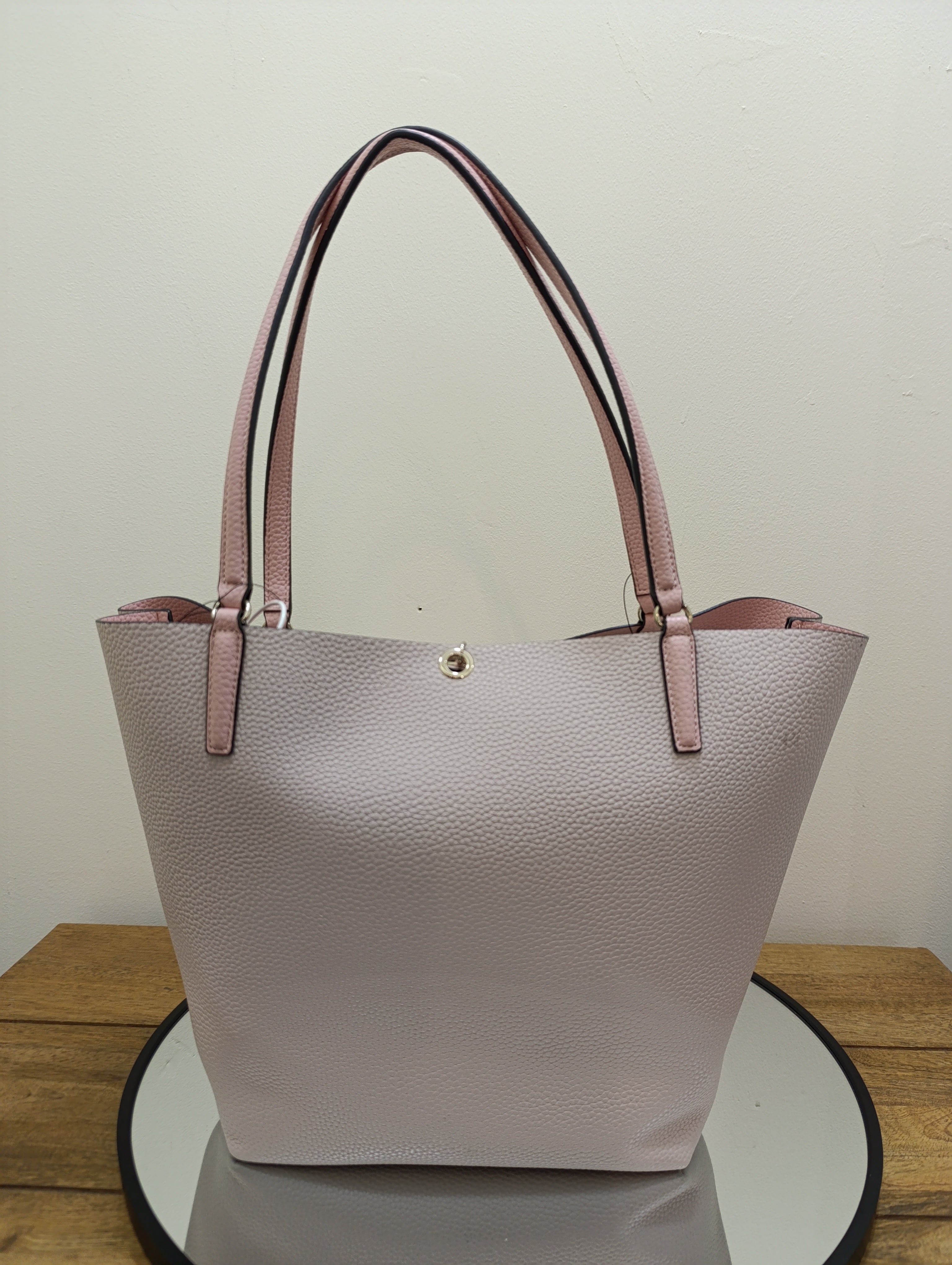 Guess Women's Hand bag - Graffiti Pink GG745523