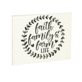 ديكور لافتة خشبية من جيني جيمز بتصميم Faith Family Farm Life