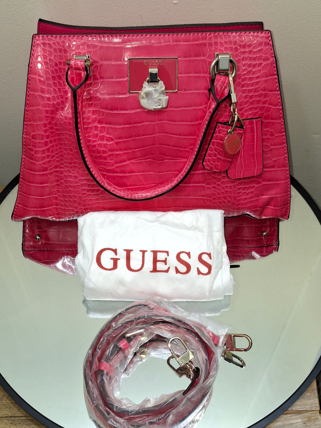 Guess Womens Stephi Girlfriend Satchel Handbag made of synthetic croc-embossed leather Hot pink