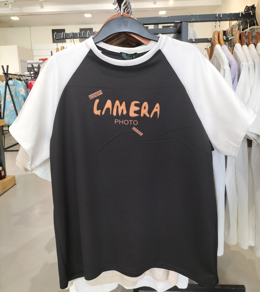 BE FIT Women's Black & White Raglan T-Shirt – Camera Photo Graphic