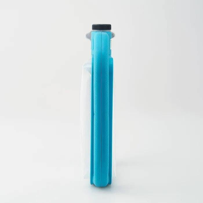 Blue foldable watering can for gardening (6L)  Al Sanidi 6L collapsible watering can, perfect for gardens  Space-saving blue watering can for gardeners (6 liters). Water your plants easily with the Al Sanidi foldable watering can (6L)  Save space with the collapsible Al Sanidi watering can, perfect for gardeners  Make watering your garden a breeze with the Al Sanidi 6L foldable can