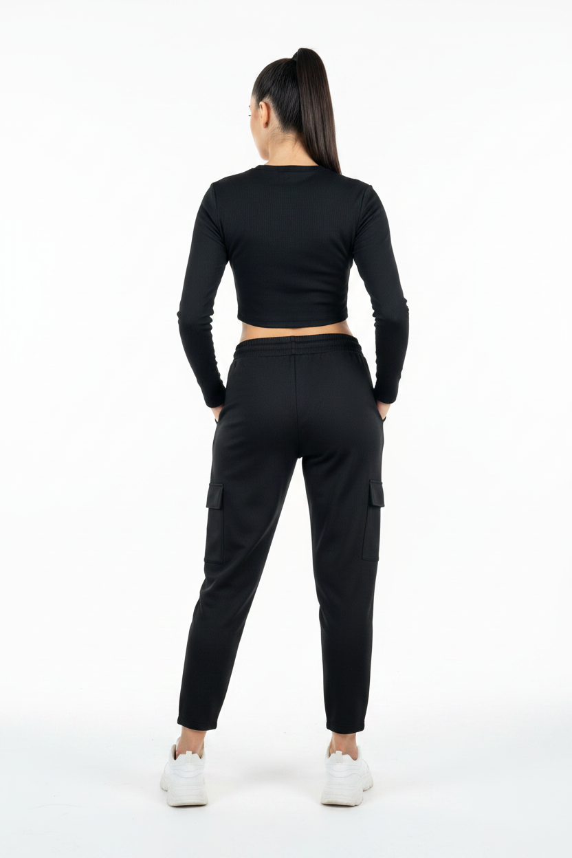 Woman wearing - Back