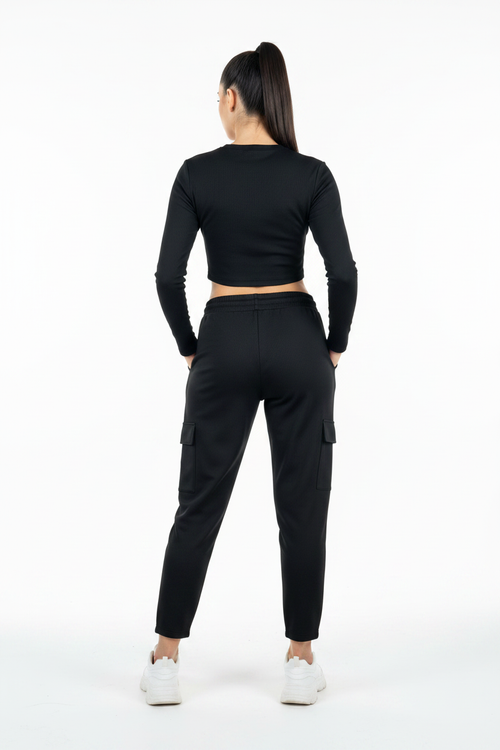 Woman wearing - Back